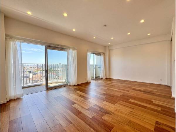 神奈川県藤沢市鵠沼海岸５丁目のマンション