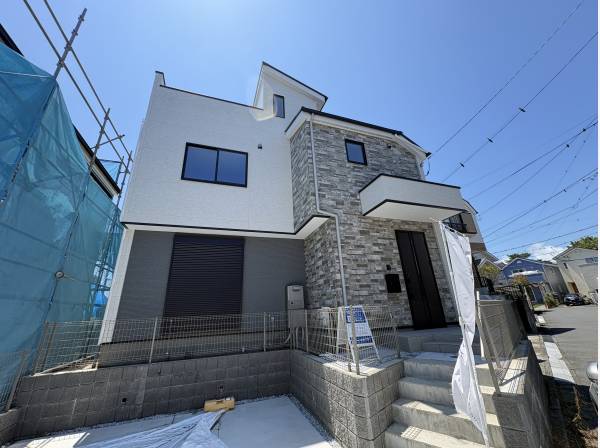 神奈川県茅ヶ崎市平和町の新築戸建