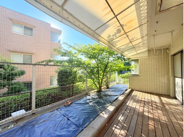 神奈川県鎌倉市七里ガ浜東２丁目のマンション
