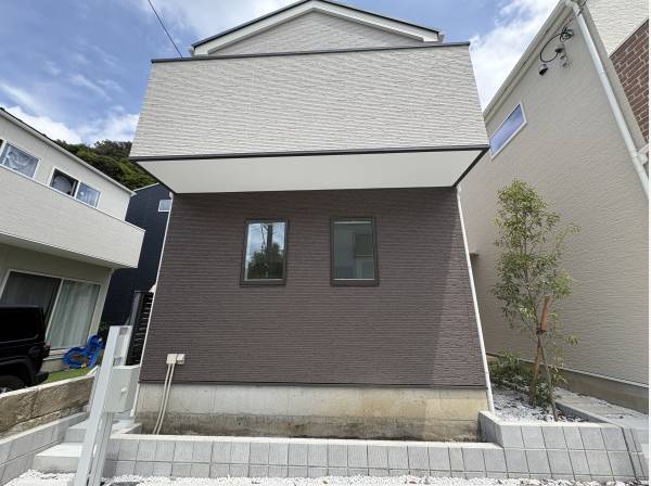 神奈川県藤沢市片瀬２丁目の新築戸建