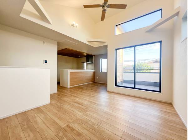 神奈川県藤沢市片瀬海岸３丁目の新築戸建