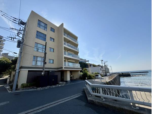 神奈川県横須賀市秋谷１丁目のマンション