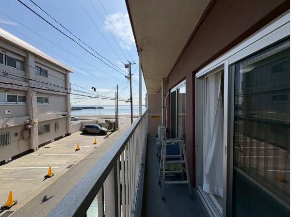 神奈川県鎌倉市腰越３丁目のマンション