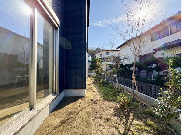 暮らしに豊かさをプラスしてくれるお庭付き♪