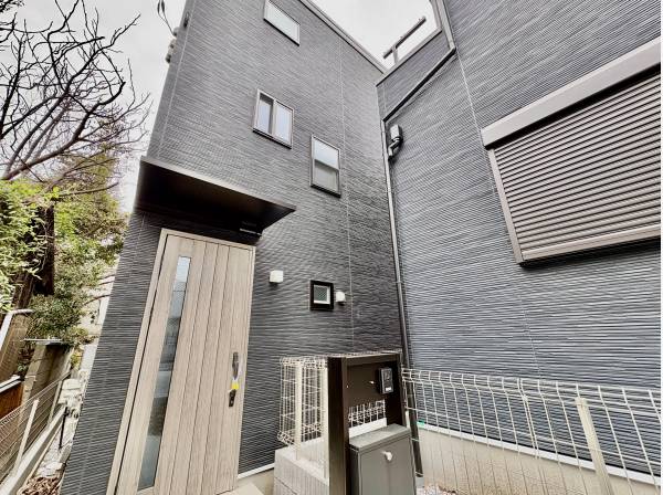 神奈川県藤沢市羽鳥４丁目の新築戸建