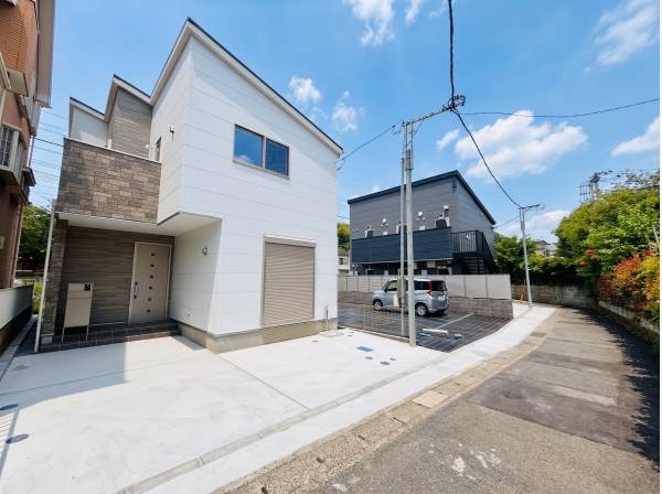 神奈川県逗子市桜山３丁目の新築戸建