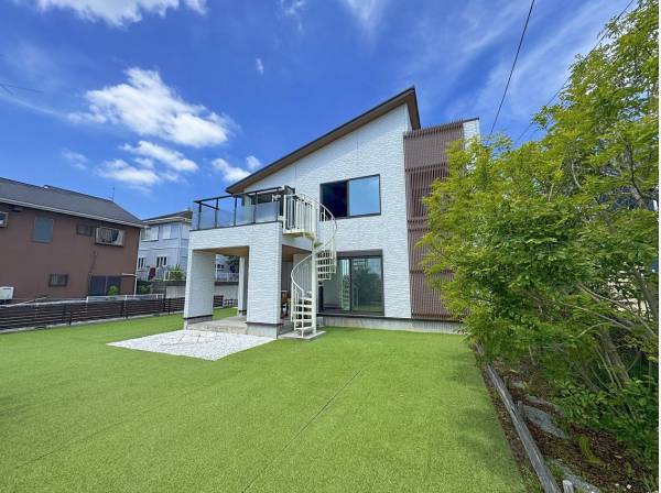 神奈川県平塚市日向岡２丁目の中古戸建