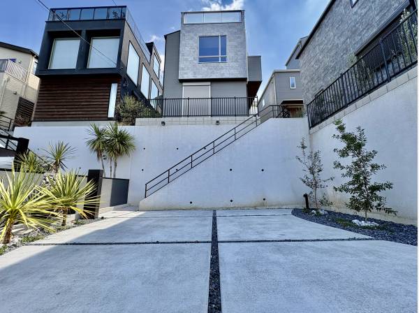 神奈川県藤沢市片瀬山１丁目の新築戸建