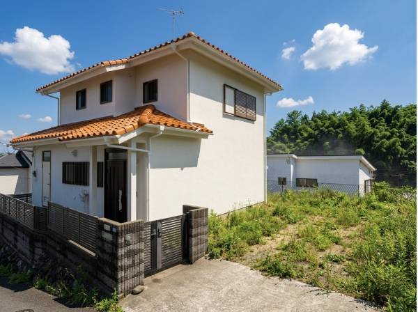 神奈川県藤沢市白旗４丁目の中古戸建