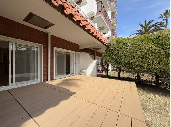 神奈川県逗子市小坪５丁目のマンション