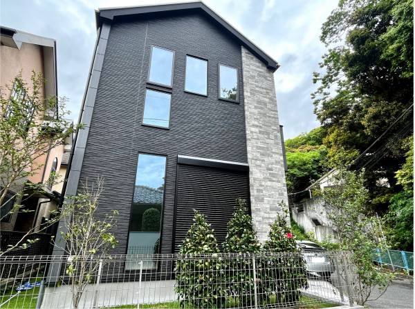 神奈川県鎌倉市稲村ガ崎２丁目の新築戸建