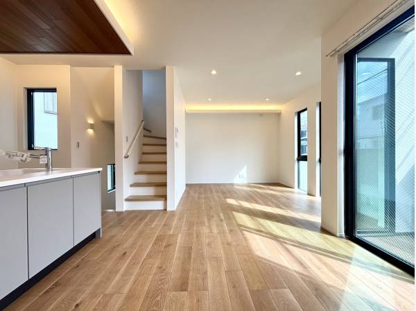 神奈川県鎌倉市腰越４丁目の新築戸建