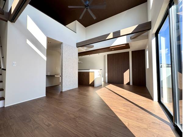 神奈川県藤沢市鵠沼桜が岡１丁目の新築戸建