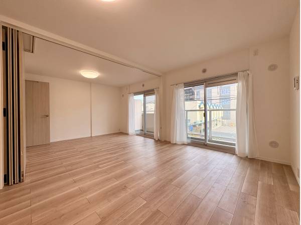 神奈川県藤沢市鵠沼海岸１丁目のマンション