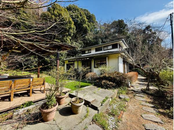 神奈川県逗子市山の根３丁目の中古戸建