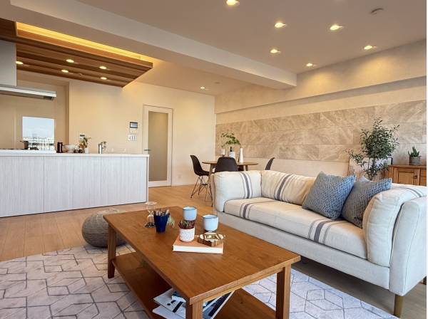 神奈川県藤沢市片瀬海岸１丁目のマンション