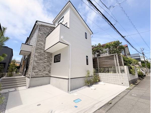 神奈川県藤沢市辻堂太平台１丁目の新築戸建