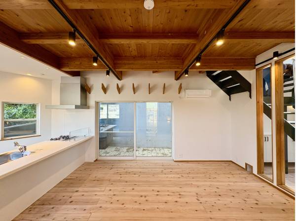 神奈川県逗子市桜山５丁目の中古戸建