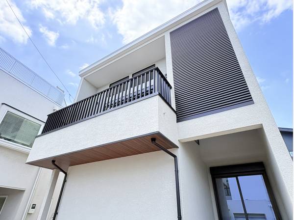 神奈川県藤沢市鵠沼松が岡２丁目の新築戸建