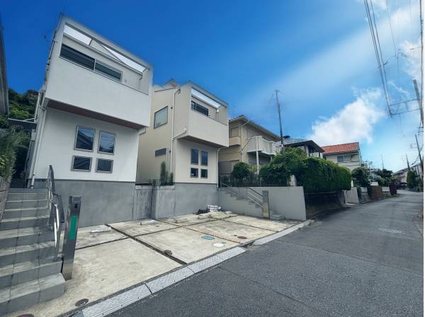 神奈川県鎌倉市七里ガ浜２丁目の中古戸建