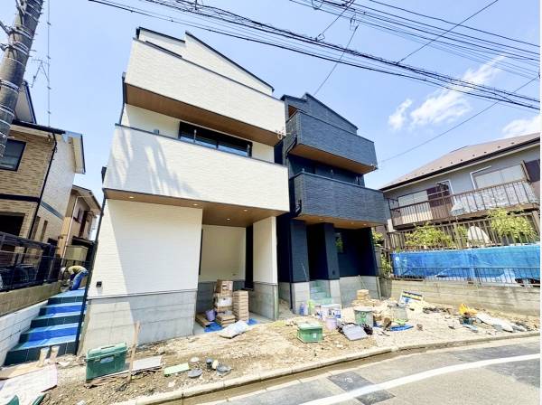 神奈川県藤沢市西富２丁目の新築戸建