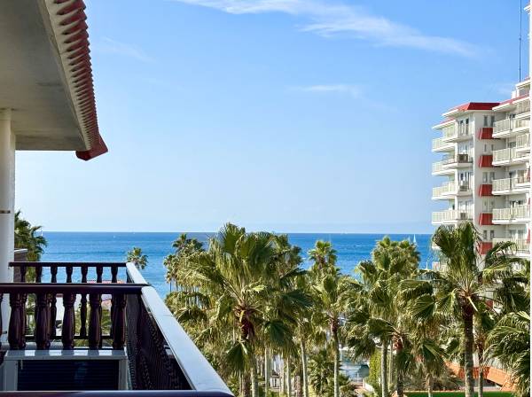 神奈川県逗子市小坪５丁目のマンション