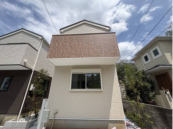 神奈川県藤沢市片瀬２丁目の新築戸建