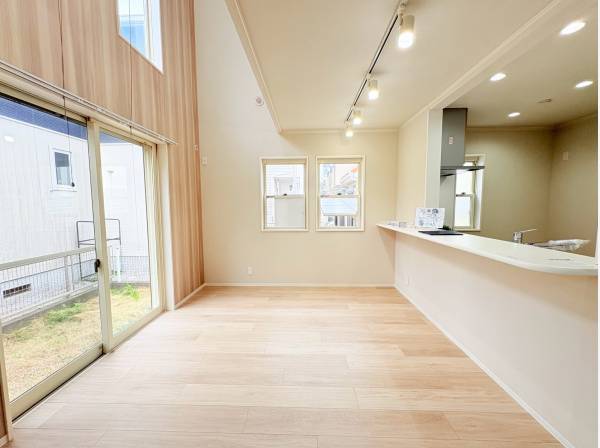 神奈川県藤沢市鵠沼海岸５丁目の中古戸建