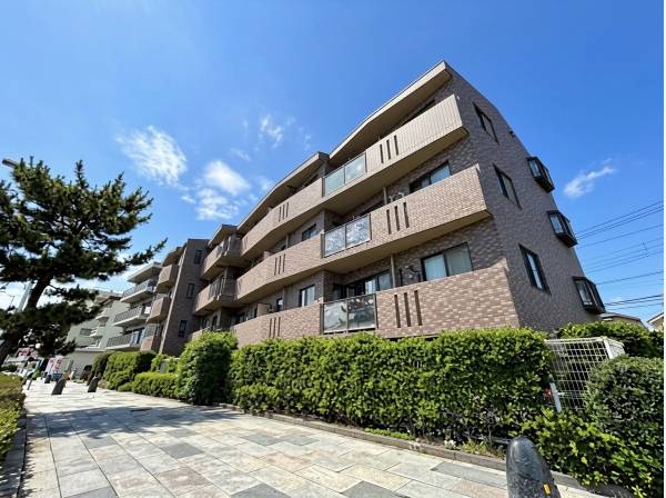 神奈川県藤沢市鵠沼海岸２丁目のマンション