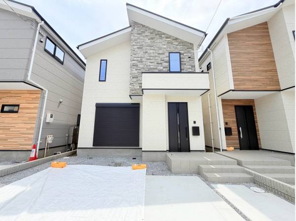 神奈川県藤沢市本藤沢２丁目の新築戸建