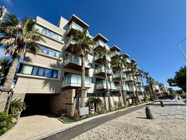 神奈川県藤沢市鵠沼海岸1丁目のマンション