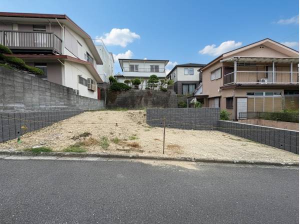 神奈川県三浦郡葉山町長柄の土地