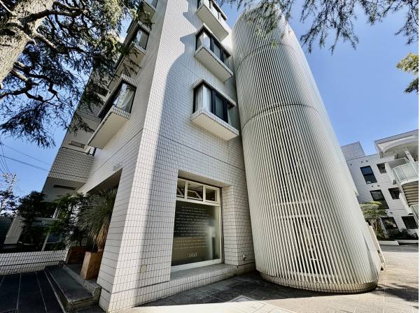 神奈川県鎌倉市雪ノ下４丁目のマンション