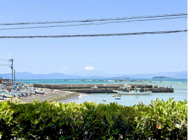 神奈川県三浦郡葉山町一色のマンション