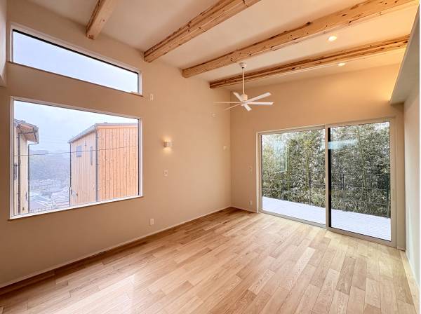 神奈川県鎌倉市梶原２丁目の新築戸建