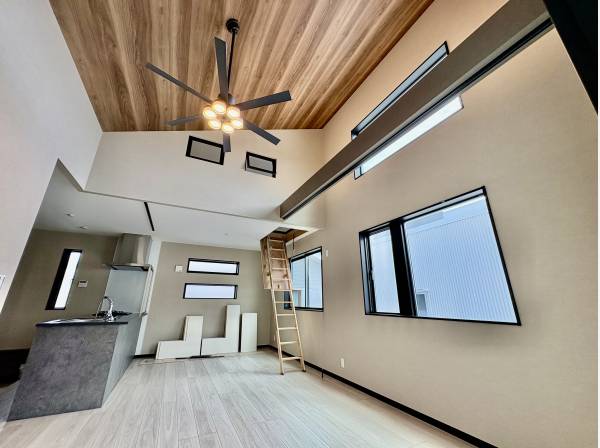 神奈川県三浦郡葉山町長柄の新築戸建