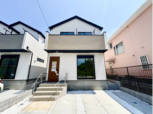 神奈川県中郡二宮町中里２丁目の新築戸建
