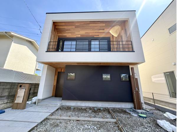 神奈川県藤沢市片瀬山１丁目の新築戸建