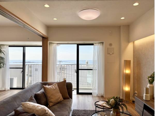 神奈川県横須賀市佐島３丁目のマンション