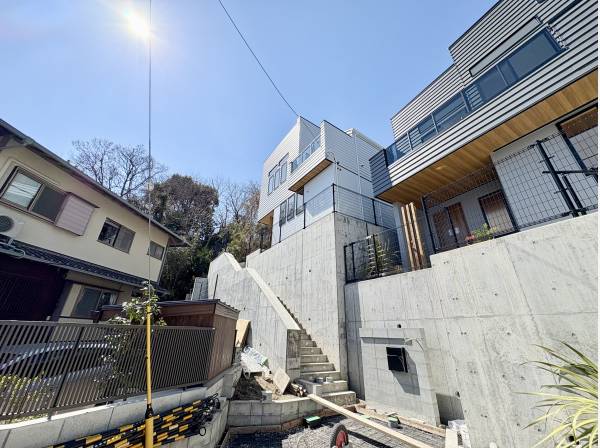 神奈川県藤沢市片瀬４丁目の新築戸建