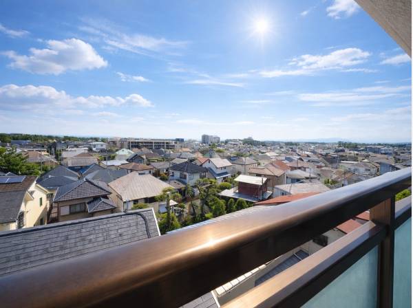 神奈川県茅ヶ崎市中海岸２丁目のマンション