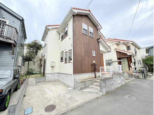 神奈川県藤沢市鵠沼海岸５丁目の中古戸建
