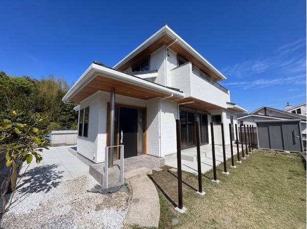 神奈川県三浦郡葉山町一色の中古戸建