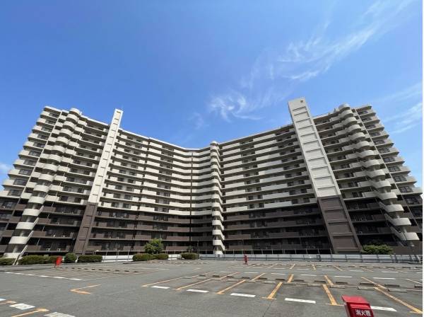 神奈川県茅ヶ崎市甘沼のマンション