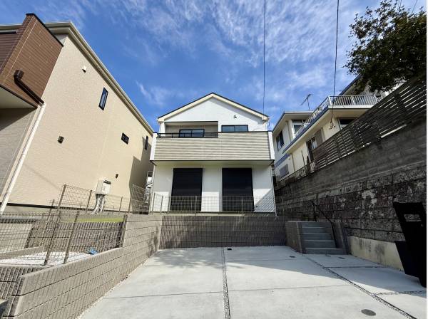 神奈川県逗子市小坪７丁目の新築戸建