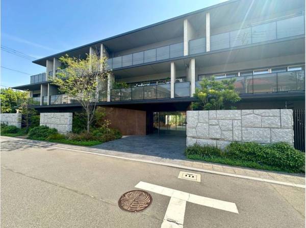 神奈川県茅ヶ崎市中海岸２丁目のマンション