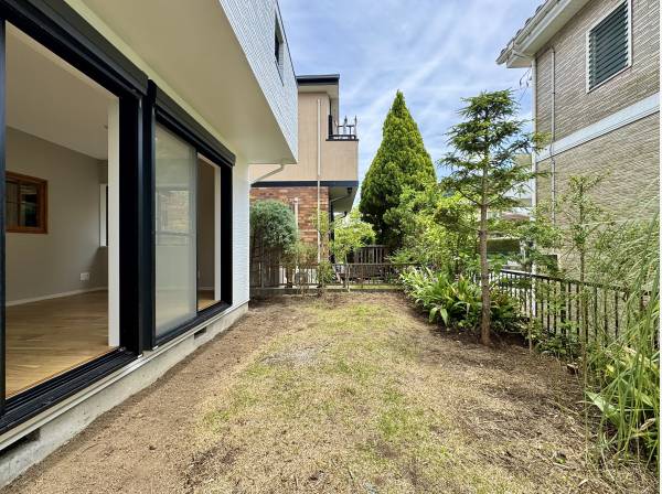 神奈川県三浦郡葉山町一色 / 中古戸建 / 4,399万円【東宝ハウス