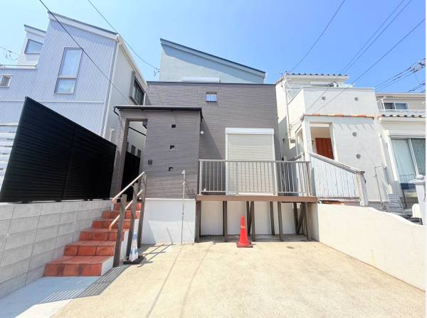 神奈川県藤沢市片瀬２丁目の中古戸建