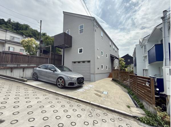 神奈川県三浦郡葉山町下山口の中古戸建