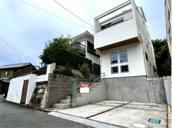 神奈川県鎌倉市七里ガ浜２丁目の中古戸建